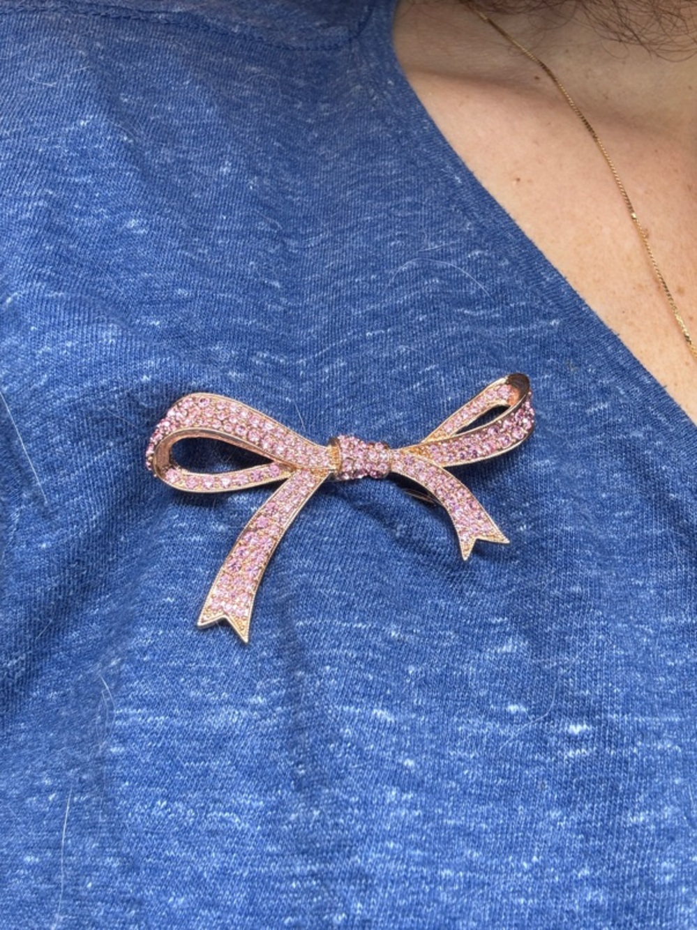 Kenneth Jay Lane Pink Rhinestone Bow Brooch in Pink Gold